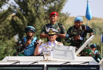 Panglima TNI Laksamana TNI Yudo Margono, S.E., M.M., saat berada di Libanon.
