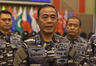 Asisten Operasi (Asops) Kasal Laksamana Muda TNI Denih Hendrata, S.E., M.M., CHRMP.