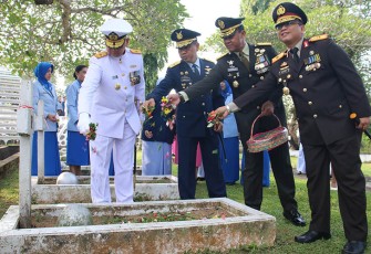 Kasdam XII/Tpr saat Ikuti Ziarah Nasional Peringatan HUT ke-78 TNI