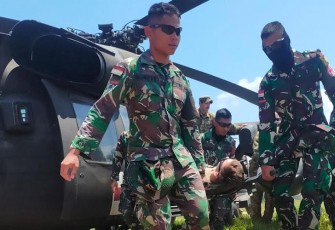 TNI saat Latihan evakuasi medis udara di Batalyon R 515/UTY Pakistaji, Kabat Banyuwangi Jawa Timur. Rabu (6/9/2023)