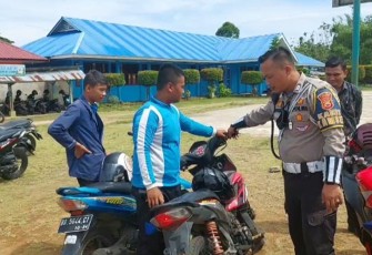 Polres Lebong Polda Bengkulu saat Beri Pemahaman Tertib Lalu Lintas