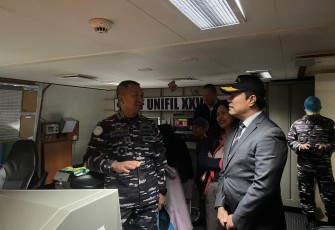 KRI Diponegoro-395 (KRI DPN-395) yang menjadi salah satu unsur TNI Angkatan Laut (TNI AL) dalam misi Satgas Maritime Task Force (MTF) TNI Konga XXVIII-O/UNIFIL tiba di Port Said, Mesir, Kamis (04/01)