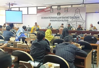 Raker Anggota DPRD Kabupaten Blitar bersama Pemkab Blitar 