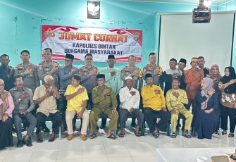 Jumat Curhat Kapolres Bintan Bersama Warga Desa Busung
