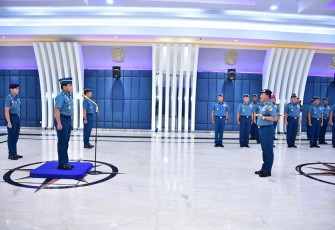 Kasal saat Pimpin Laporan Kenaikan Pangkat 11 Perwira Tinggi di Wisma Elang Laut, Jakarta Pusat, Senin (19/02).
