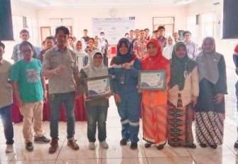 PWI Blora bersama Pertamina menyelenggarakan literasi media bagi pelajar di SMA Negeri 1 Blora