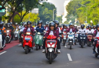 Ilustrasi kendaraan sepeda motor 