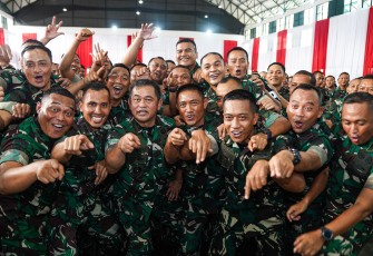 Apel Komandan Satuan (Dansat) Terpusat di Pusat Pendidikan Infanteri Pusat Kesenjataan Infanteri (Pusdikif Pussenif), Cipatat, Bandung, Jawa Barat, Kamis (12/12/2024)