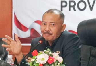 Sekretaris Daerah Provinsi Kepulauan Riau Adi Prihantara