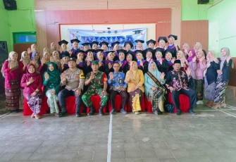 Babinsa Koramil 0801/08 Tulakan Hadiri Wisuda Program SOTH