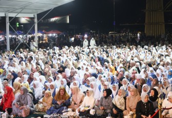 Tumpah Ruah Masyarakat  Tanjungpinang-Bintan Hadiri Tablig Akbar Sempena Hari Jadi ke-22 Kepri