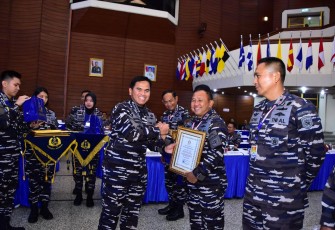 Kepala Staf Angkatan Laut (Kasal) Laksamana TNI Dr. Muhammad Ali membuka Rapat Pimpinan (Rapim) TNI Angkatan Laut (TNI AL) tahun 2024 bertempat di Auditorium Denma Mabesal, Cilangkap, Jakarta Timur, Kamis (29/02)