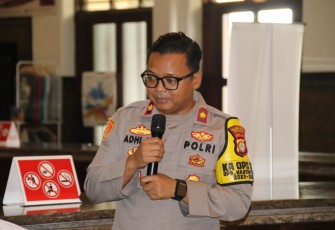 Kapolsek Metro Tamansari Polres Metro Jakarta Barat, Kompol Adhi Wananda 