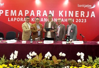 Pemaparan Publik bank Jatim Tahun 2023 diselenggarakan pada hari Selasa (23/1/2024). 