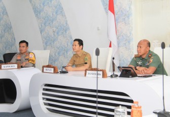 Dandim 0806/Trenggalek, Letkol Czi Yudo Aji Susanto, S.Sos., M.A., bersama Forkopimda Trenggalek aktif mengikuti kegiatan Komsos (Komunikasi Sosial) dengan Aparatur Pemerintahan Tahun Anggaran 2024