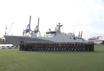 KRI Frans Kaisiepo-368 Satgas MTF TNI Konga XXVIII-N UNIFIl TA 2022-2023 tiba di dermaga Kolinlamil Jakarta, Minggu (4/2)