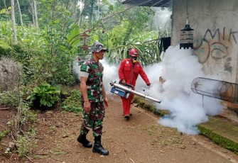 Fogging di wilayah desa binaan 