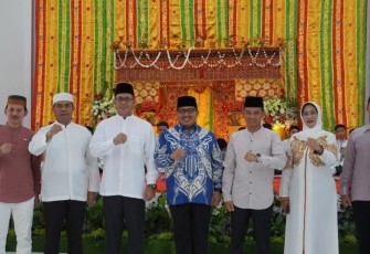 Pj Wali Kota Bengkulu Arif Gunadi Resmikan Pendopo Merah Putih Bersama Ribuan Anak Yatim