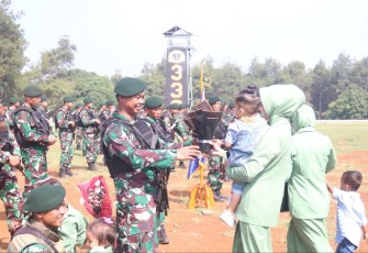 Suasana haru sambut kedatangan satgas Yonif PR 330 Tri Dharma 