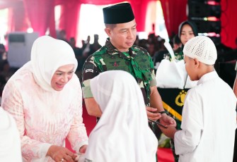 Panglima TNI Jendral TNI Agus Subiyanto Buka Bersama 