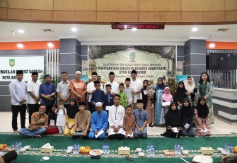 DPRD Kota Batam Gelar Buka Bersama Sekaligus Memberikan Santunan Anak Yatim 