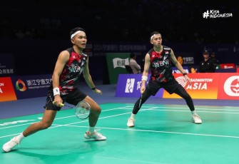 Atlet ganda putra cabang olahraga bulutangkis 