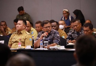 Pangkoarmada III Laksda TNI Hersan 