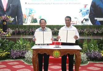 Mendagri Tito Karnavian bersama Mentan Andi Amran Sulaiman di Jakarta 