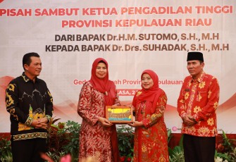 Gubernur Ansar Berharap Harmoni dan Kedamaian Masyarakat Tetap Terjaga 