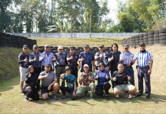 Latihan bersama petembak reaksi IPSC Perbakin Kota Malang, Sabtu (13/7)
