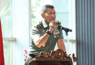 Kadispenad Brigjen TNI Kristomei Sianturi 