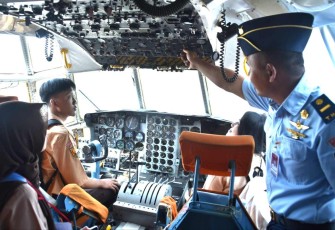 Wisata Dirgantara Lanud Husein Sastranegara Bandung 