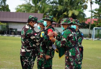 Kapoksahli Pangdam XVII/Tpr Brigjen TNI Wahyu Marhaendro saat membuka latihan