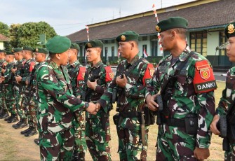 Danmenarmed 2 Kostrad Letkol Arm Siswo Budiarto 
