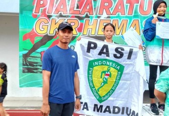 Koptu Fayus Afandi bersama putrinya juara di GKR Hemas 2024