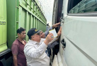 Sosialisasi keselamatan pengemudi angkutan umum di rest area 13.5 Tangerang 