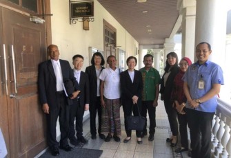 Konsulat Jenderal RI di Penang Malaysia bersama PMI asal NTT