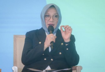 Deputi bidang Kewirausahaan Siti Azizah 