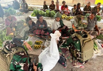 Borong jualan mama Papua dari kampung Gigobak
