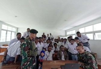 Berikan materi wasbang siswa melalui audio visual 