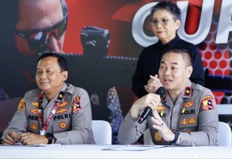 Karo Penmas Divhumas Polri Brigjen Pol Trunojoyo saat memberikan keterangan pers di lapangan tembak Senayan Jakarta, Kamis (11/7)
