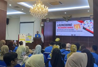 Aspemkesra Kota Depok Gandara Budiana saat memberikan sambutan pada acara peluncuran inovasi Belimbing Manis di Aula Teratai Balai Kota Depok, Rabu (14/08/2024).