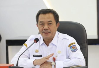 Evaluator Kemendagri Yusharto Huntoyungo