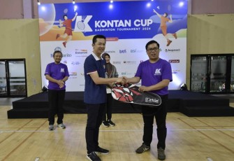 Wamenpora RI Taufik Hidayat menghadiri upacara pembukaan Turnamen Bulu Tangkis Kontan Cup 2024 di Gelanggang Olahraga (Gor) Cempaka Putih, Jakarta Pusat, Sabtu (7/12)