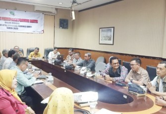 Rapat dewan pengupahan provinsi Banten bersama Apindo di Serang, Banten, Selasa (9/12)