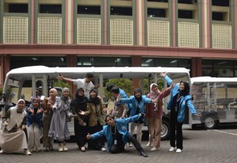 Mobil listrik UIN Syarif Hidayatullah Jakarta 