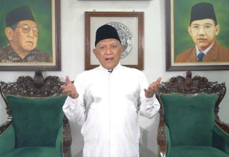 Ketua PWNU Jatim KH Abdul Hakim Mahfudz