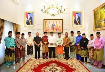 Kasal saat Terima Kunjungan Lembaga Adat Melayu Provinsi Riau