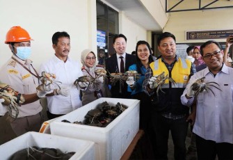 Muhammad Rudi saat Lepas Ekspor Perdana Kepiting Bakau ke China
