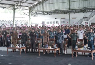 Rakor bersama Forkopimda, Forkopimca, serta tiga pilar Desa, yang berlangsung di Gedung Aneka Jaya "Aji Sasono Mulyo" Jl. Adi Sucipto Kab. Pacitan, Selasa (30/01/2024). 